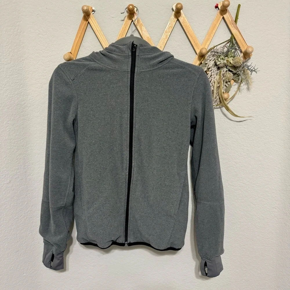Ivivva By Lululemon Girls Reversible Jacket Black and Gray Size 12